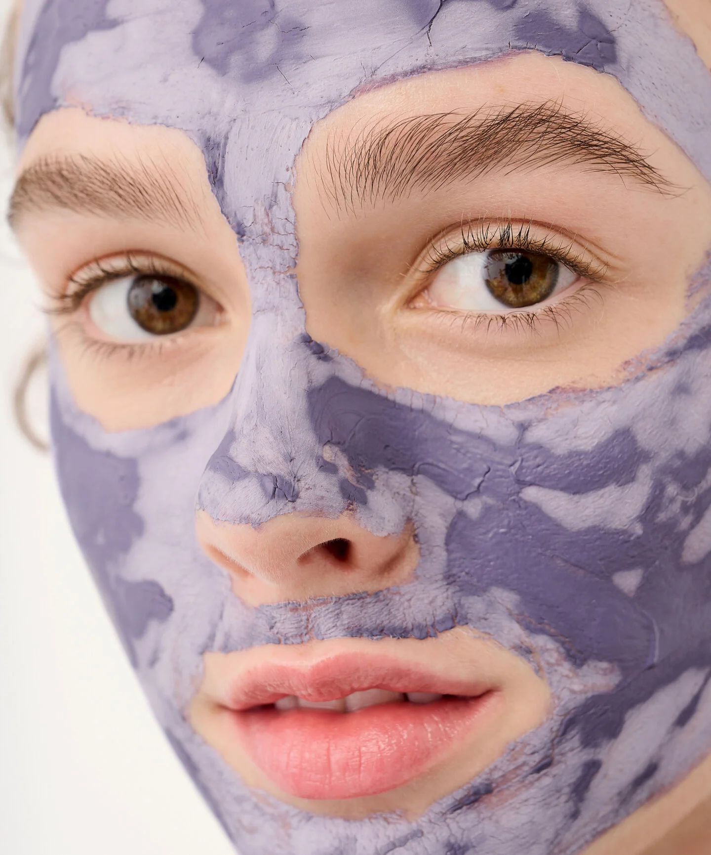 Model wearing Deep Retreat mask