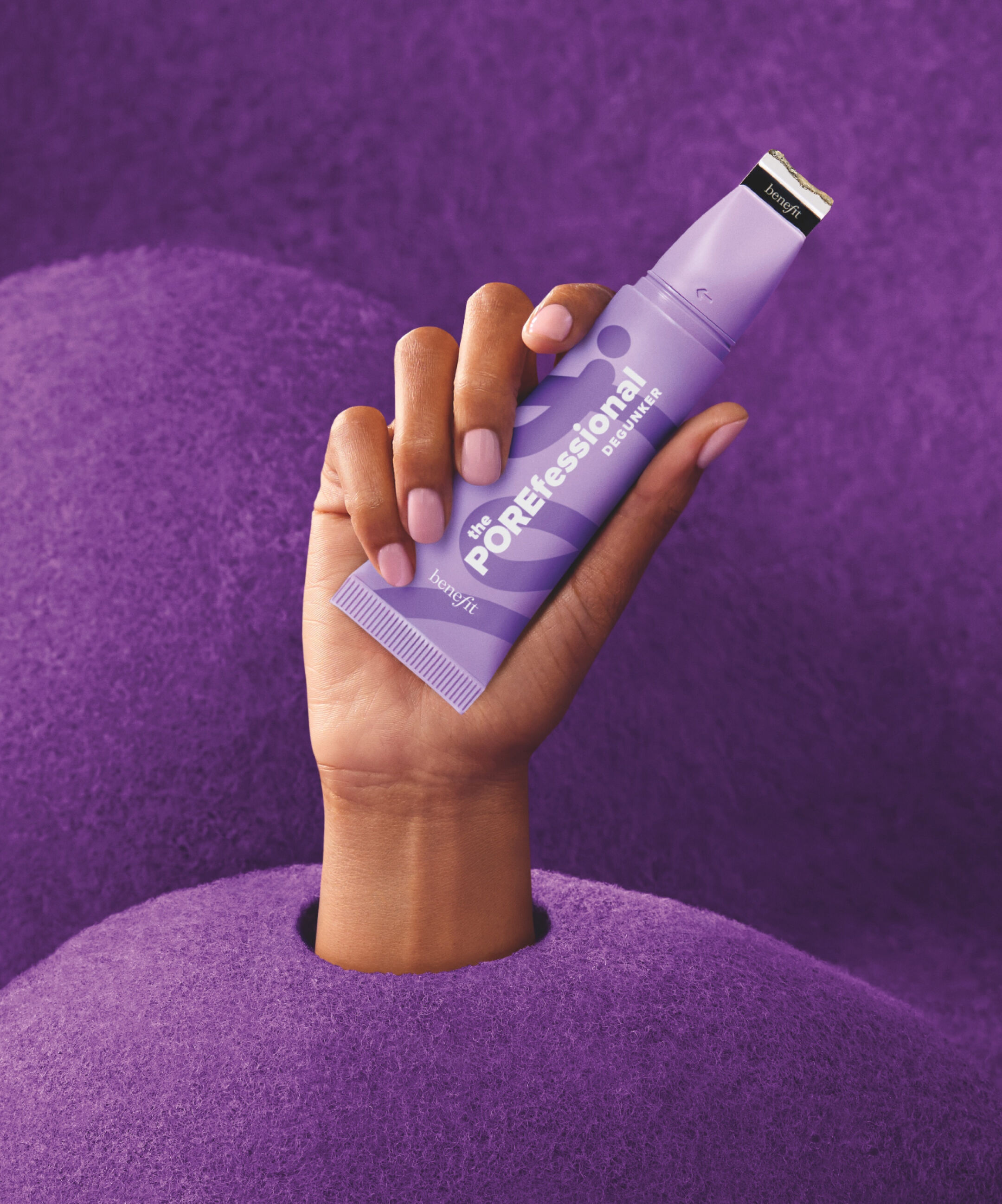 Hand holding Degunker