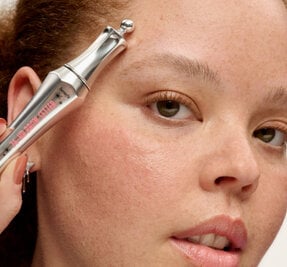 What is Eyebrow Feathering