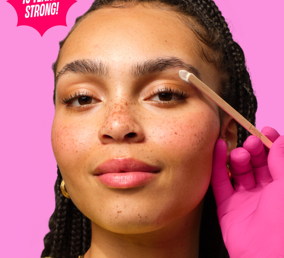 Model getting a brow wax