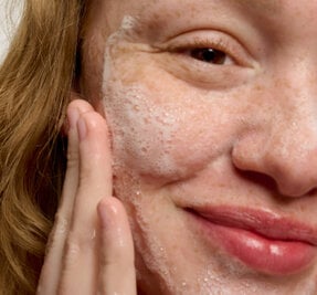 How To Unclog Your Pores