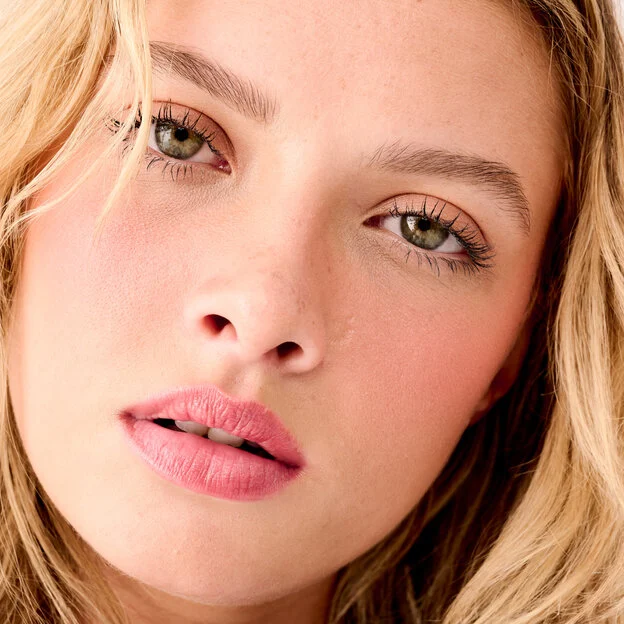 Shellie Model
