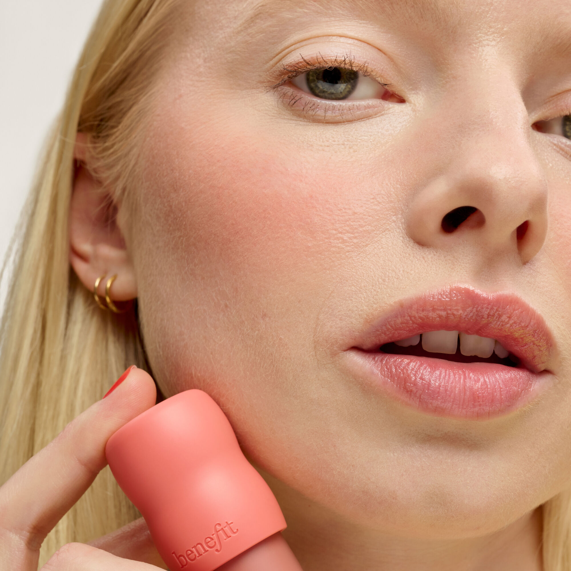 Blush: Long-Lasting Liquid & Powder Cheek Blush | Benefit